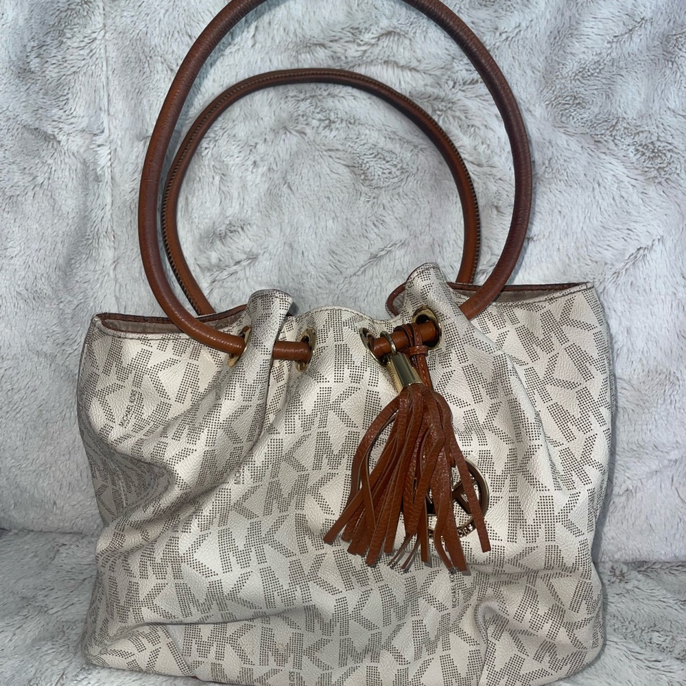 Michael Kors Cream and Brown Quilted Shoulder Bag